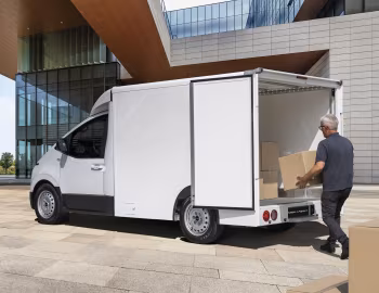 Iveco eMoovy Chassis Cab Box '2024–pr.