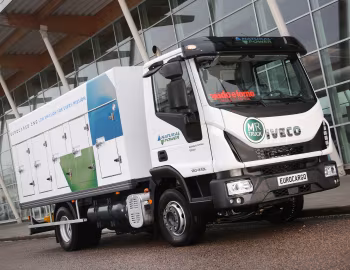 Iveco EuroCargo 120-210L CNG refrigerator truck '2017–pr.