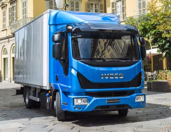 Iveco EuroCargo 75-210 with delivery body '2015–pr.