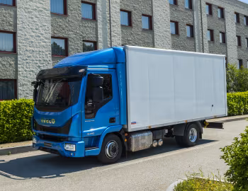 Iveco EuroCargo 75-210 with delivery body '2015–pr.