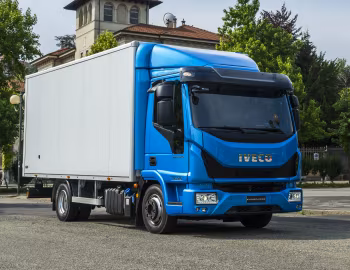 Iveco EuroCargo 75-210 with delivery body '2015–pr.
