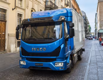 Iveco EuroCargo 75-210 with delivery body '2015–pr.