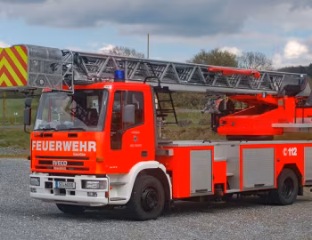 Iveco-Magirus EuroFire FF 150 E 27 mit Drehleiter-Korb DLK 23-12 Vario CC '1993–99