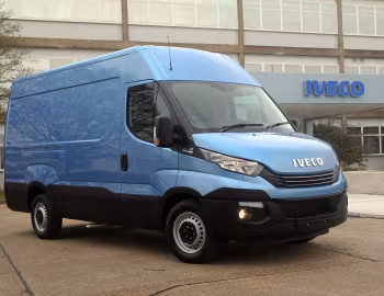 Iveco Daily 35 Van [UK-spec] '2016–pr.
