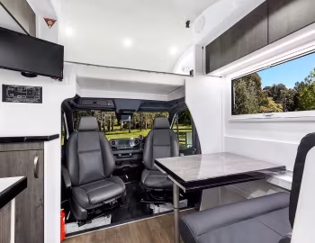 Interior Paradise Spark IV '2019–pr.