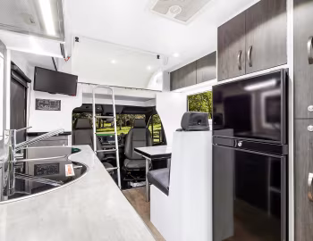 Interior Paradise Spark IV '2019–pr.