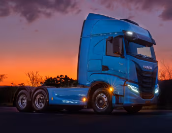 Iveco S-WAY 480 6×2 [Latam] '2022–pr.