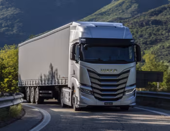 Iveco S-WAY 490 4×2 '2021–pr.