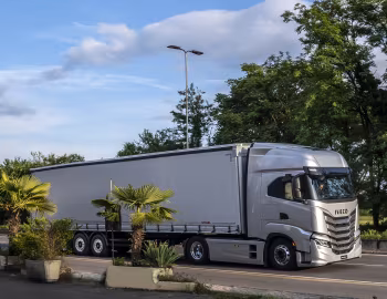 Iveco S-WAY 490 4×2 '2021–pr.