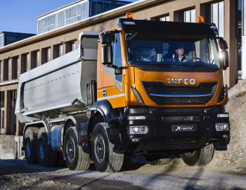 Iveco Stralis X-WAY 480 8×4 Tipper '2017–pr.