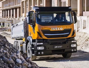 Iveco Stralis X-WAY 460 6×4 Tipper '2017–pr.