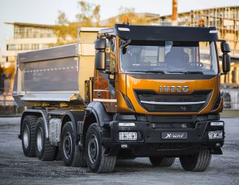 Iveco Stralis X-WAY 480 8×4 Tipper '2017–pr.