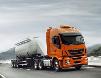 Iveco Stralis Hi-Way 560 6×2 tractor (AS440) '2013–pr.