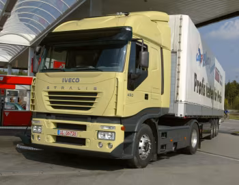 Iveco Stralis AS440S43T/P 4×2 tractor '2002–06