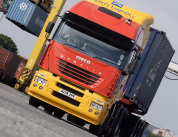 Iveco Stralis AS440S48TX/P 6×2 tractor [UK-spec] '2002–06