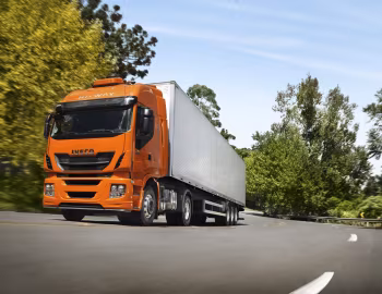 Iveco Stralis Hi-Way 480 4×2 tractor (AS440) '2013–pr.