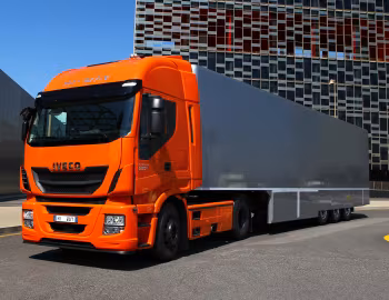 Iveco Stralis Hi-Way 500 4×2 tractor (AS440) '2012–pr.