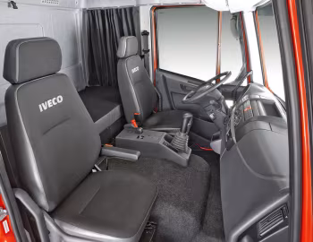 Interior Iveco Tector 240E28S 6×2 Chassis '2008–pr.
