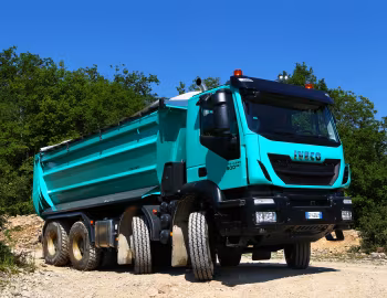 Iveco Trakker Hi-Land 500 rigid 8×4 with Gervasi tipper body '2013–pr.