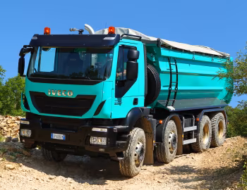 Iveco Trakker Hi-Land 500 rigid 8×4 with Gervasi tipper body '2013–pr.