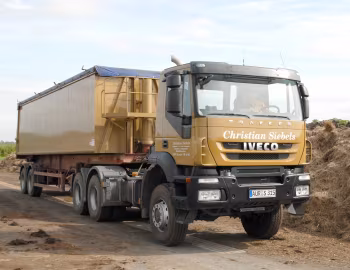 Iveco Trakker AD260T41W tractor '2007–13