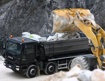 Iveco Trakker AD410T50 with Gervasi tipper body '2007–12