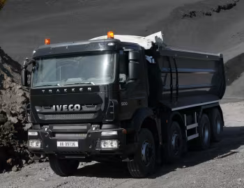 Iveco Trakker AD410T50 with Gervasi tipper body '2007–12