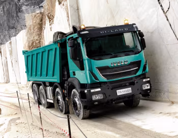 Iveco Trakker Hi-Land 500 rigid 8×4 with tipper body '2013–pr.