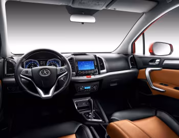 Interior JAC Refine S3 '2014–15