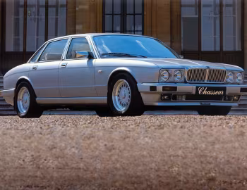 Chasseur Stealth 340 Biturbo Jaguar XJ6 (XJ40)