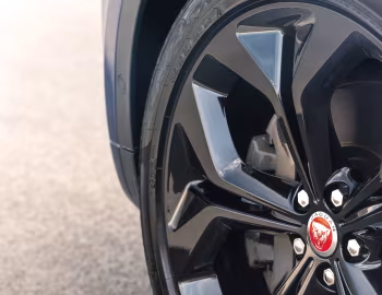 Jaguar E-Pace R-Dynamic Black Pack [Worldwide] '2020–24