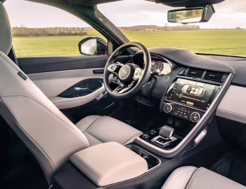 Interior Jaguar E-Pace R-Dynamic P300e AWD [Worldwide] '2020–24