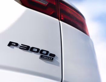 Jaguar E-Pace R-Dynamic P300e AWD Black Pack [Worldwide] '2020–24