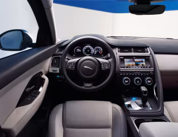 Panel frontal Jaguar E-Pace [Worldwide] '2017–20