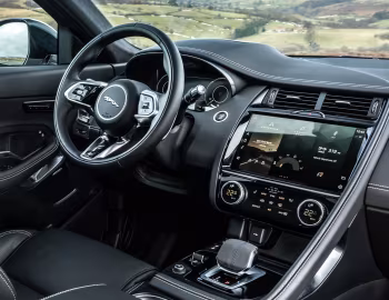 Interior Jaguar E-Pace R-Dynamic P300e AWD Black Pack [Worldwide] '2020–24
