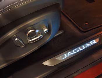 Interior Jaguar E-Pace P300 Sport [South Africa] '2021–24