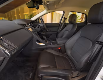 Interior Jaguar E-Pace D150 AWD [Australia] '2018–20
