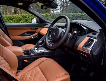 Interior Jaguar E-Pace D180 AWD SE [UK-spec] '2018–20