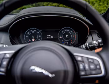 Torpedo Jaguar E-Pace D180 AWD SE [UK-spec] '2018–20