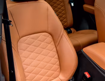 Interior Jaguar E-Pace D180 AWD SE [UK-spec] '2018–20
