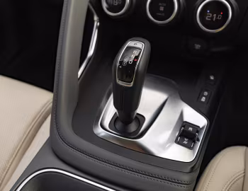 Interior Jaguar E-Pace P250 AWD [Australia] '2018–20
