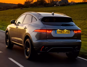 Jaguar E-Pace P300 AWD R-Dynamic [UK-spec] '2017–20