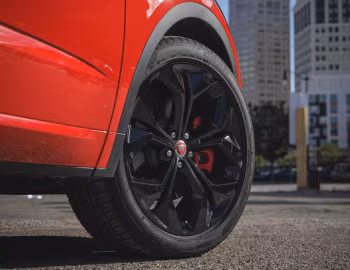 2021–24 Jaguar E-Pace P300 Sport [North America] '2021–24