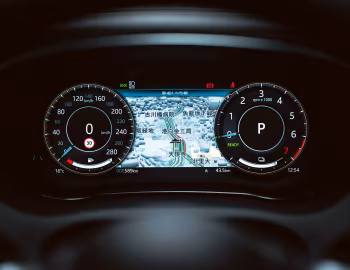 Torpedo Jaguar E-Pace P300e R-Dynamic SE [Japan] '2021–24
