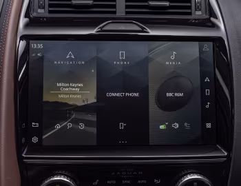 Interior Jaguar E-Pace R-Dynamic P300e AWD [UK-spec] '2020–24