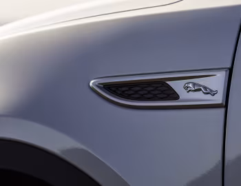 Jaguar E-Pace R-Dynamic P300e AWD [UK-spec] '2020–24