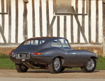 Jaguar E-Type 3.8-Litre Fixed Head Coupe [EU-spec] (XK-E) '1962–09.1964