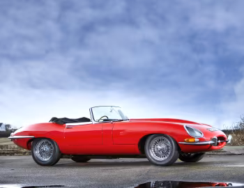 Jaguar E-Type 3.8-Litre Open Two Seater [UK-spec] (XK-E) '02.1962–09.1964