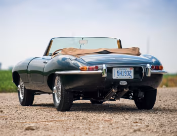 1962 Jaguar E-Type 3.8-Litre Open Two Seater [US-spec] (XK-E) '02.1961–62