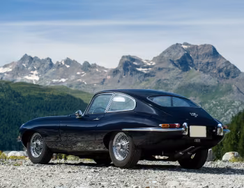 Jaguar E-Type 4.2-Litre Fixed Head Coupe [EU-spec] (XK-E) '10.1964–07.1967